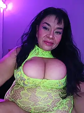 Snapshot of karlablue_ chatting on July 5, 9:00 pm karlablue online show from July 5, 9:00 pm