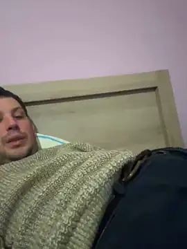 Snapshot of Taxidriver1988 chatting on January 12, 9:29 pm Taxidriver1988 online show from January 12, 9:29 pm