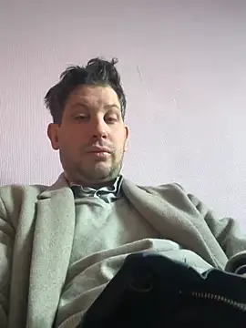 Snapshot of Taxidriver1988 chatting on January 13, 8:47 am Taxidriver1988 online show from January 13, 8:47 am