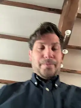 Snapshot of Taxidriver1988 chatting on February 25, 3:49 pm Taxidriver1988 online show from February 25, 3:49 pm