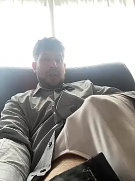 Snapshot of Taxidriver1988 chatting on March 14, 2:08 pm Taxidriver1988 online show from March 14, 2:08 pm