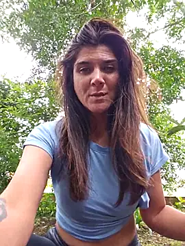 Snapshot of Yuky_ta chatting on February 9, 4:18 pm Yuky ta online show from February 9, 4:18 pm