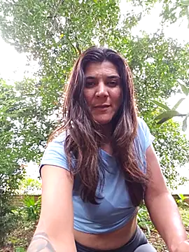 Snapshot of Yuky_ta chatting on February 9, 10:21 pm Yuky ta online show from February 9, 10:21 pm