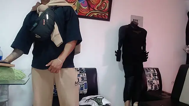 Snapshot of Black_hot266 chatting on October 4, 1:42 pm Black hot266 online show from October 4, 1:42 pm