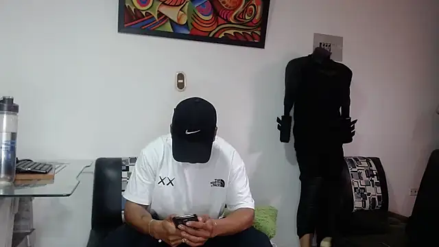 Snapshot of Black_hot266 chatting on October 7, 1:52 pm Black hot266 online show from October 7, 1:52 pm