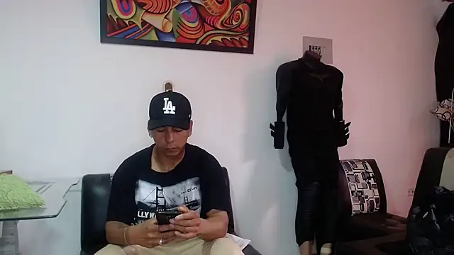 Snapshot of Black_hot266 chatting on October 10, 1:32 pm Black hot266 online show from October 10, 1:32 pm