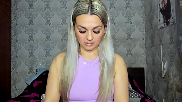 NicoletMoore online show from March 3, 8:43 pm