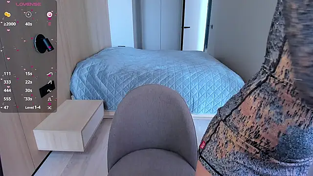 Aquilaris  online show from March 22, 7:04 am