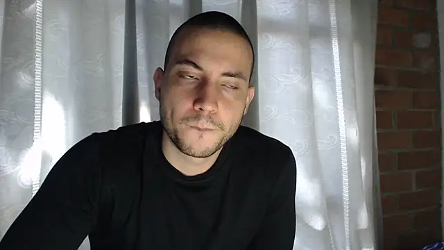 Armando 2002 online show from November 10, 6:51 pm