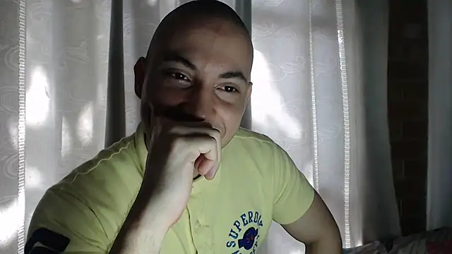 Armando 2002 online show from November 13, 6:29 pm