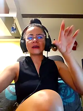 MistressSlut1 online show from December 3, 11:47 pm