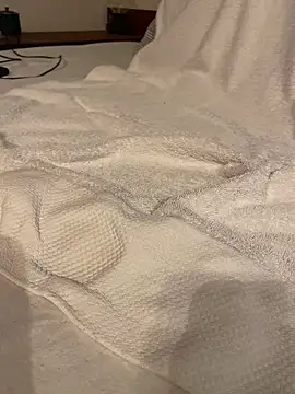 Snapshot of freepeting chatting on February 15, 9:05 am freepeting online show from February 15, 9:05 am