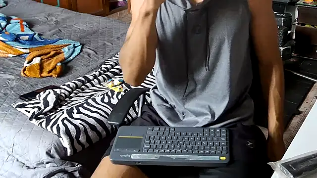 Snapshot of Jhon_wich chatting on January 25, 1:08 pm Jhon wich online show from January 25, 1:08 pm