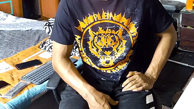 Snapshot of Jhon_wich chatting on January 31, 4:48 pm Jhon wich online show from January 31, 4:48 pm