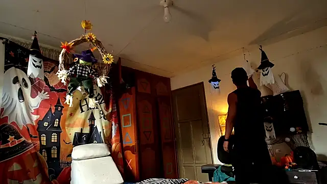 Snapshot of Jhon_wich chatting on October 27, 9:19 pm Jhon wich online show from October 27, 9:19 pm