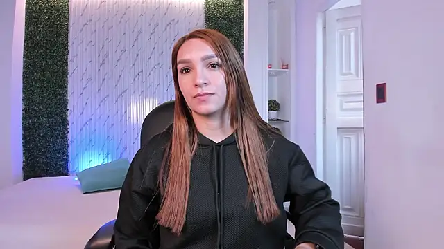 Snapshot of miataylorr1 chatting on February 11, 11:59 am miataylorr1 online show from February 11, 11:59 am