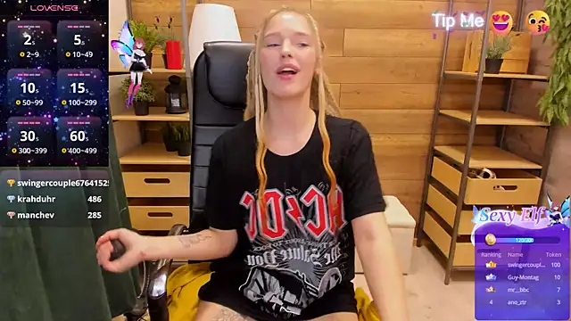 Snapshot of _fiona_Love chatting on January 27, 12:01 am  fiona Love online show from January 27, 12:01 am