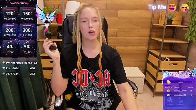 Snapshot of _fiona_Love chatting on January 27, 3:15 am  fiona Love online show from January 27, 3:15 am