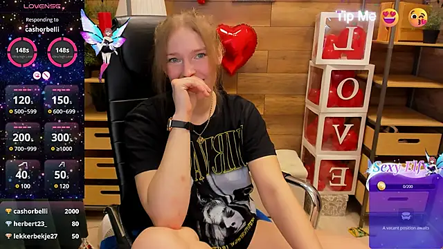 Snapshot of _fiona_Love chatting on March 11, 1:16 am  fiona Love online show from March 11, 1:16 am
