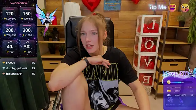 Snapshot of _fiona_Love chatting on March 19, 1:10 am  fiona Love online show from March 19, 1:10 am