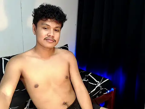 Snapshot of Brylon_ken chatting on October 27, 4:22 pm Brylon ken online show from October 27, 4:22 pm