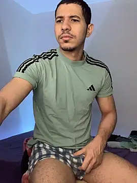 Snapshot of steven_clain chatting on December 14, 8:13 am steven clain online show from December 14, 8:13 am