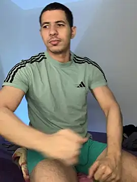 Snapshot of steven_clain chatting on December 15, 5:34 am steven clain online show from December 15, 5:34 am