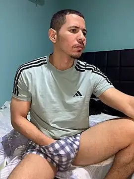 Snapshot of steven_clain chatting on January 14, 7:17 am steven clain online show from January 14, 7:17 am