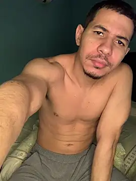 Snapshot of steven_clain chatting on February 1, 7:26 am steven clain online show from February 1, 7:26 am