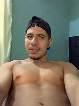 Snapshot of steven_clain chatting on March 5, 4:24 pm steven clain online show from March 5, 4:24 pm