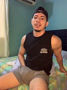 Snapshot of steven_clain chatting on March 7, 1:18 pm steven clain online show from March 7, 1:18 pm