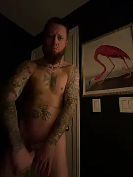 Mackwood89 online show from May 2, 3:33 am