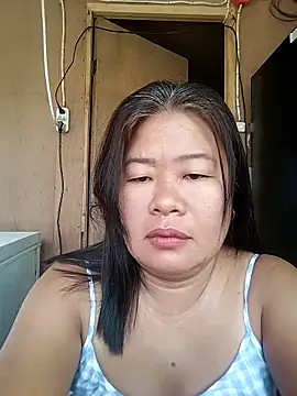 Snapshot of lickmepussy21 chatting on April 16, 10:34 pm lickmepussy21 online show from April 16, 10:34 pm