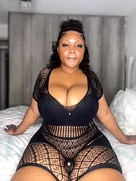 Hyra Ari online show from December 4, 8:28 pm