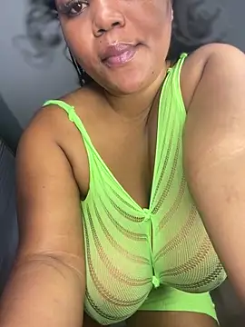 Hyra Ari online show from May 5, 7:49 am