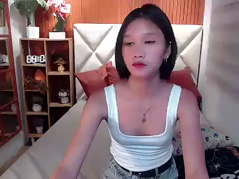 Snapshot of Abetterwomanxx chatting on March 4, 12:55 pm Abetterwomanxx online show from March 4, 12:55 pm