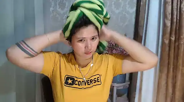 MS Isabella Snow92 online show from February 7, 9:48 pm