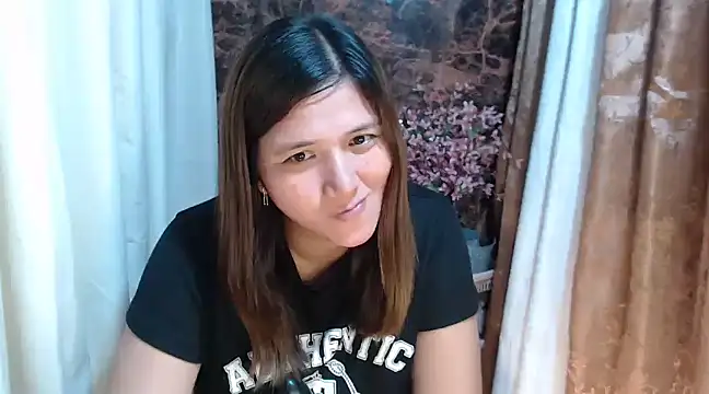 MS Isabella Snow92 online show from March 12, 1:14 am