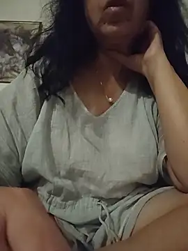 Susannemilf online show from April 9, 10:59 pm