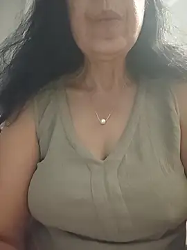 Susannemilf online show from May 7, 3:39 pm