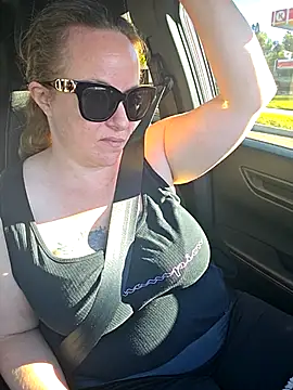 julimonroe online show from October 16, 3:02 pm