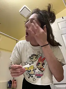 spoilbadkittynow online show from March 2, 3:30 pm