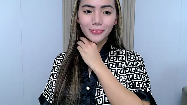 Snapshot of Martha_pookerxxx chatting on April 7, 12:11 am Martha pookerxxx online show from April 7, 12:11 am