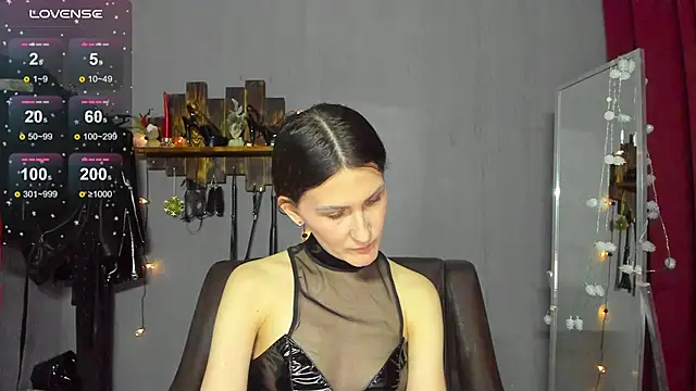 Snapshot of Mistress_Pamela chatting on December 28, 8:37 am Mistress Pamela online show from December 28, 8:37 am