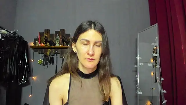 Snapshot of Mistress_Pamela chatting on January 15, 5:40 am Mistress Pamela online show from January 15, 5:40 am