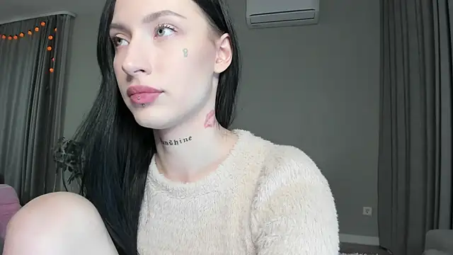 JenniferQueen11 online show from October 28, 7:38 pm