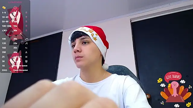 Snapshot of bad_giirl_ chatting on December 6, 3:00 pm bad giirl  online show from December 6, 3:00 pm