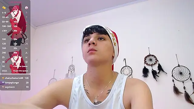 Snapshot of bad_giirl_ chatting on December 10, 6:49 pm bad giirl  online show from December 10, 6:49 pm