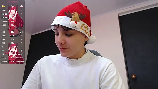Snapshot of bad_giirl_ chatting on December 24, 2:54 pm bad giirl  online show from December 24, 2:54 pm