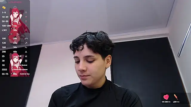 Snapshot of bad_giirl_ chatting on February 19, 6:54 pm bad giirl  online show from February 19, 6:54 pm